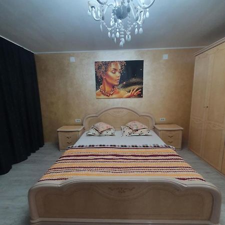 Kriss Apartment Luxury Zsilvásárhely Kültér fotó