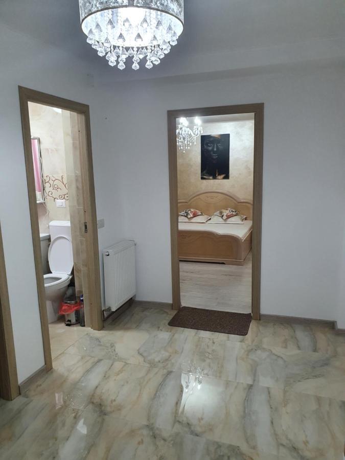 Kriss Apartment Luxury Zsilvásárhely Kültér fotó