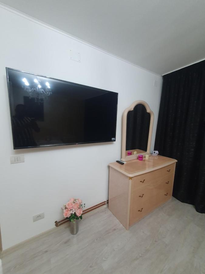 Kriss Apartment Luxury Zsilvásárhely Kültér fotó